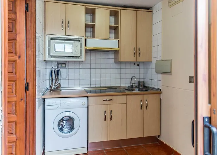 Caseta De Camineros *